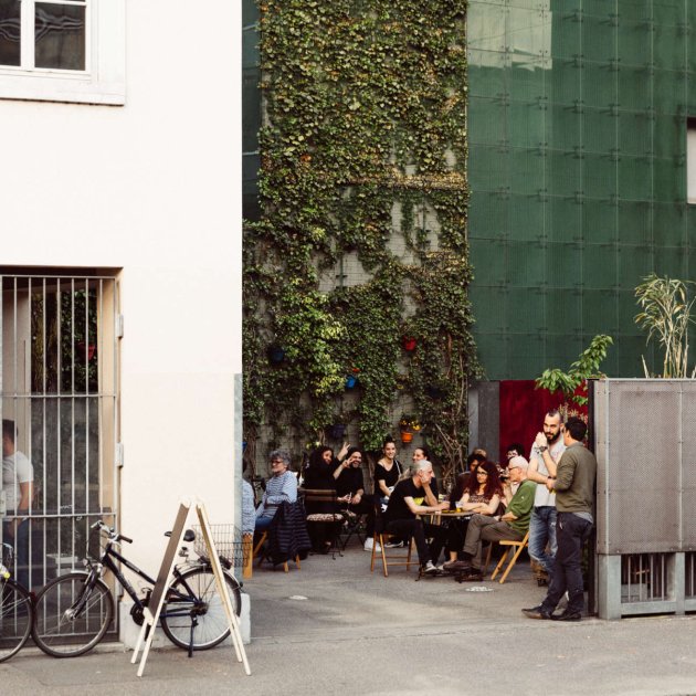 Panda Bar, Dafne Cardinale Sanchez & Nic Plésel Panda Bar, Dafne Cardinale Sanchez & Nic Plésel